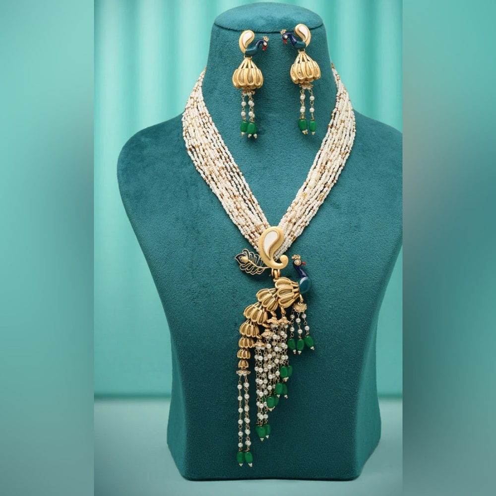 Elegant Gold and Green Peacock Necklace Set